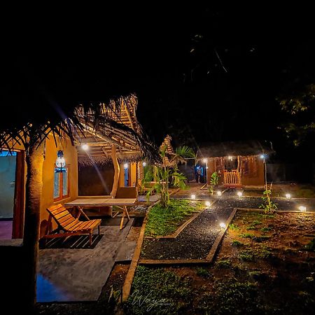 Отель Wild Safari Clay House Удавалаве Экстерьер фото