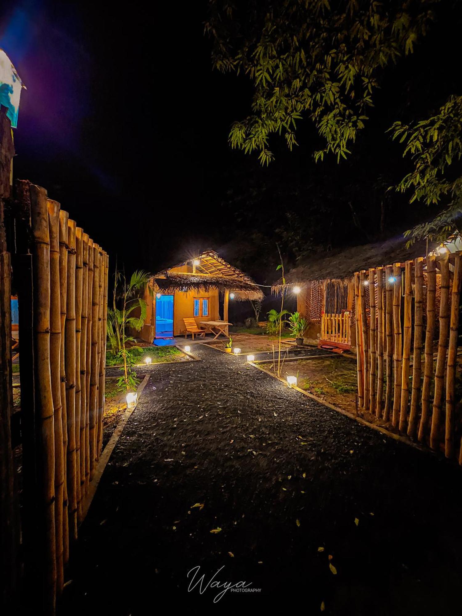 Отель Wild Safari Clay House Удавалаве Экстерьер фото